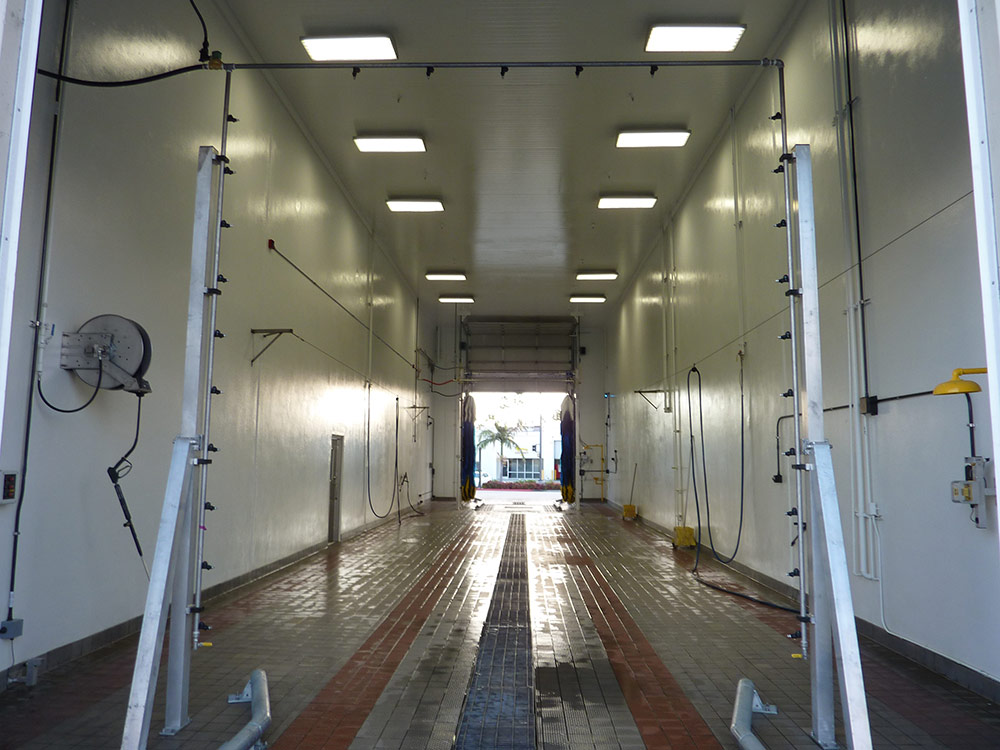 In&Out-Full-Bay-AVW